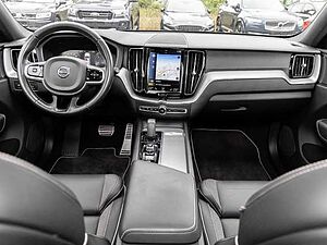 Volvo  R Design AWD B4 Diesel EU6d Allrad StandHZG Navi digitales Cockpit Memory Sitze