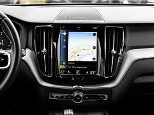 Volvo  R Design AWD B4 Diesel EU6d Allrad StandHZG Navi digitales Cockpit Memory Sitze