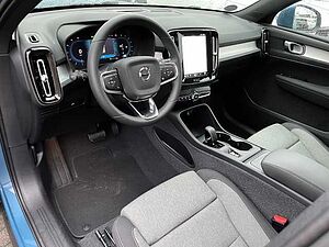 Volvo  Core 2WD B3 EU6d AHK digitales Cockpit Soundsystem Sperrdiff. ACC El. Heckklappe