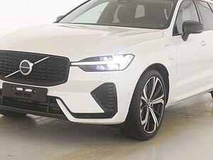 Volvo  Plus Dark Recharge Plug-In Hybrid AWD T8 Twin Engine EU6d AD StandHZG AHK digita