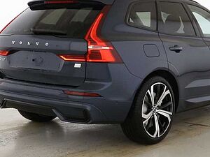 Volvo  Plus Dark Recharge Plug-In Hybrid AWD T6 Twin Engine EU6d AD StandHZG AHK digita