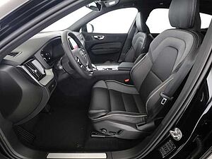 Volvo  Plus Black Edition AWD B5 Benzin EU6d Leder digitales Cockpit Memory Sitze Sound