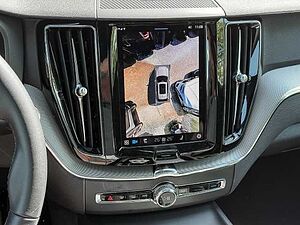 Volvo  Plus Black Edition AWD B5 Benzin EU6d AHK digitales Cockpit Memory Sitze Soundsy