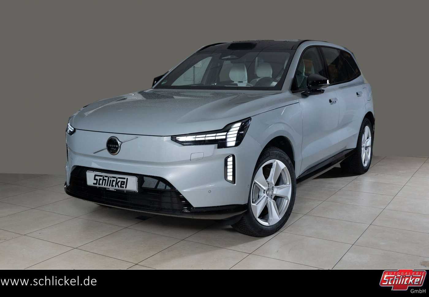 Volvo  Ultra Twin Motor AWD  7-Sitzer Panoramadach CARE