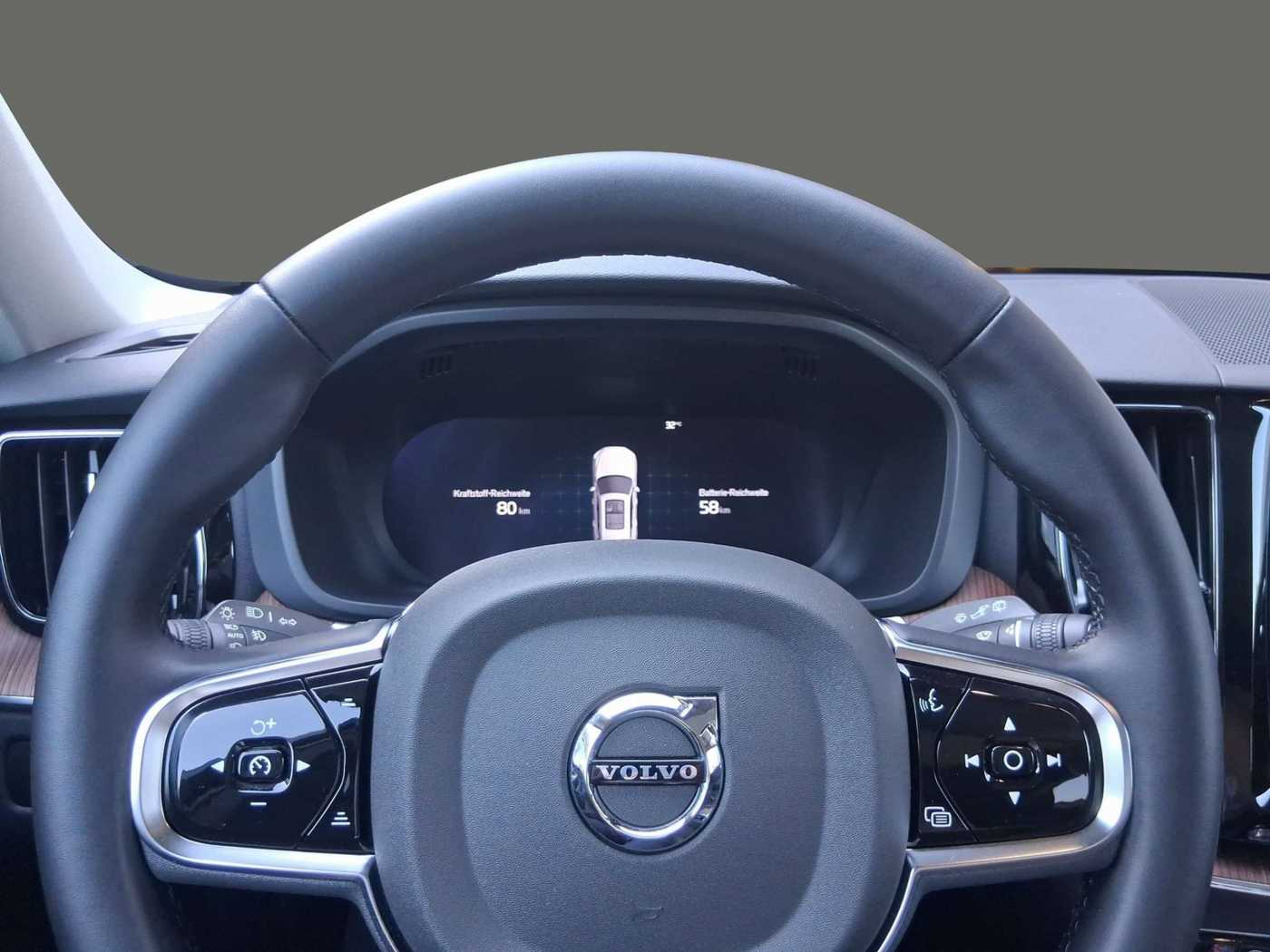 Volvo  T8 Plus Bright Recharge Plug-In Hybrid AWD