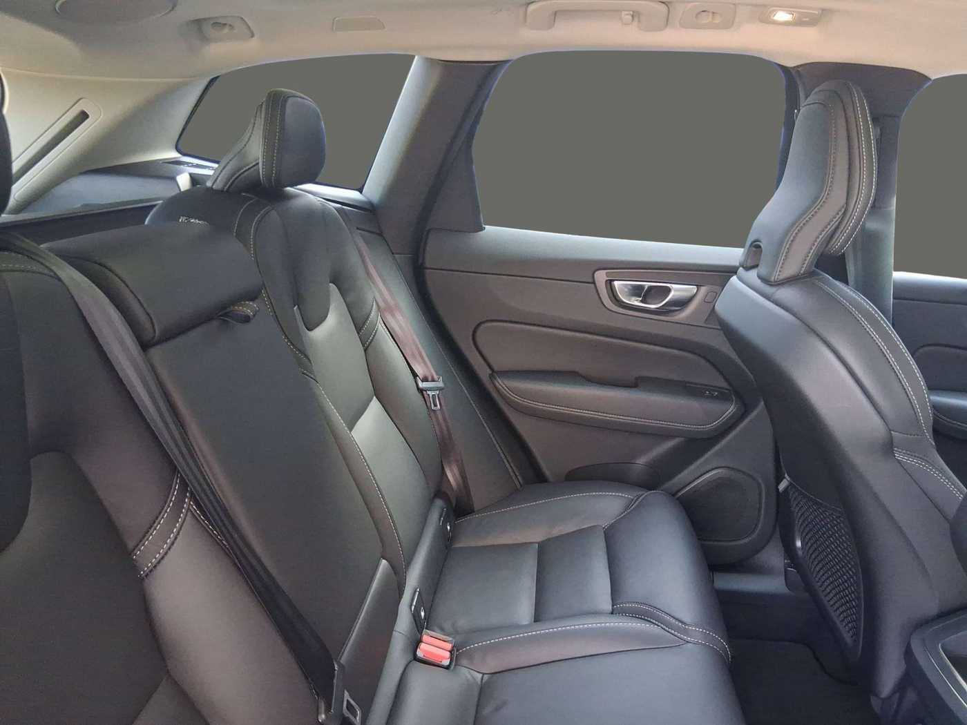 Volvo  T8 Plus Bright Recharge Plug-In Hybrid AWD