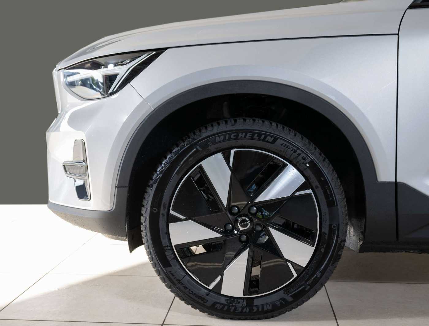 Volvo  Recharge Plus Twin Motor  AWD Navi ACC Met.