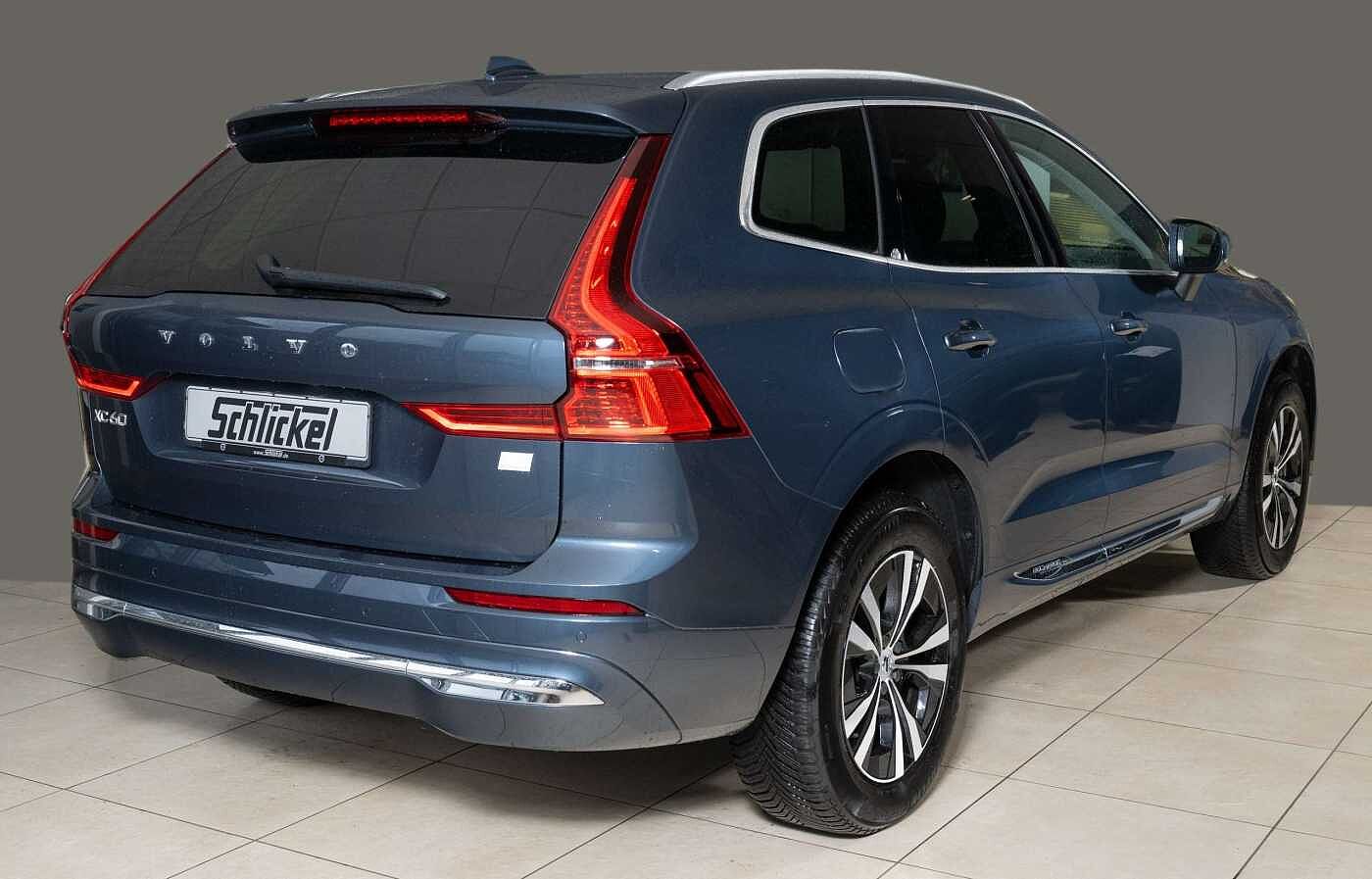 Volvo  T6 Recharge Core Plug-In Hybrid AWD Navi ACC