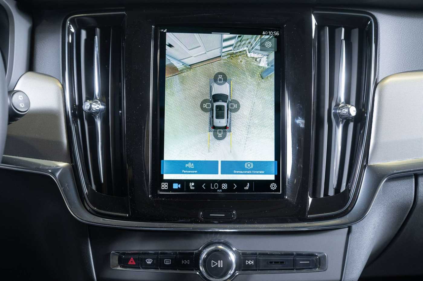 Volvo  CC B4 Plus AWD Navi Leder Voll-LED ACC