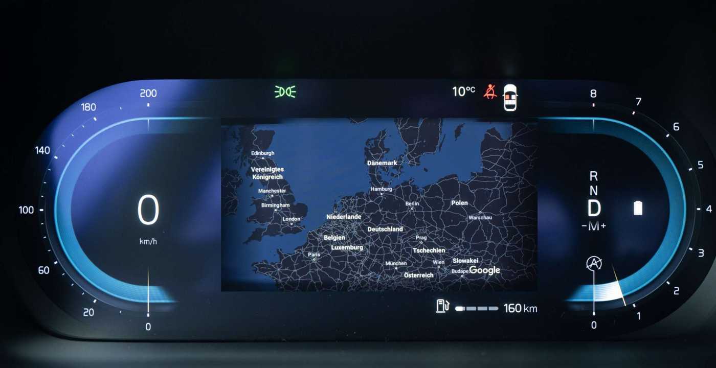 Volvo  B4 Benzin Plus Dark Black-Line ACC Panoramadach