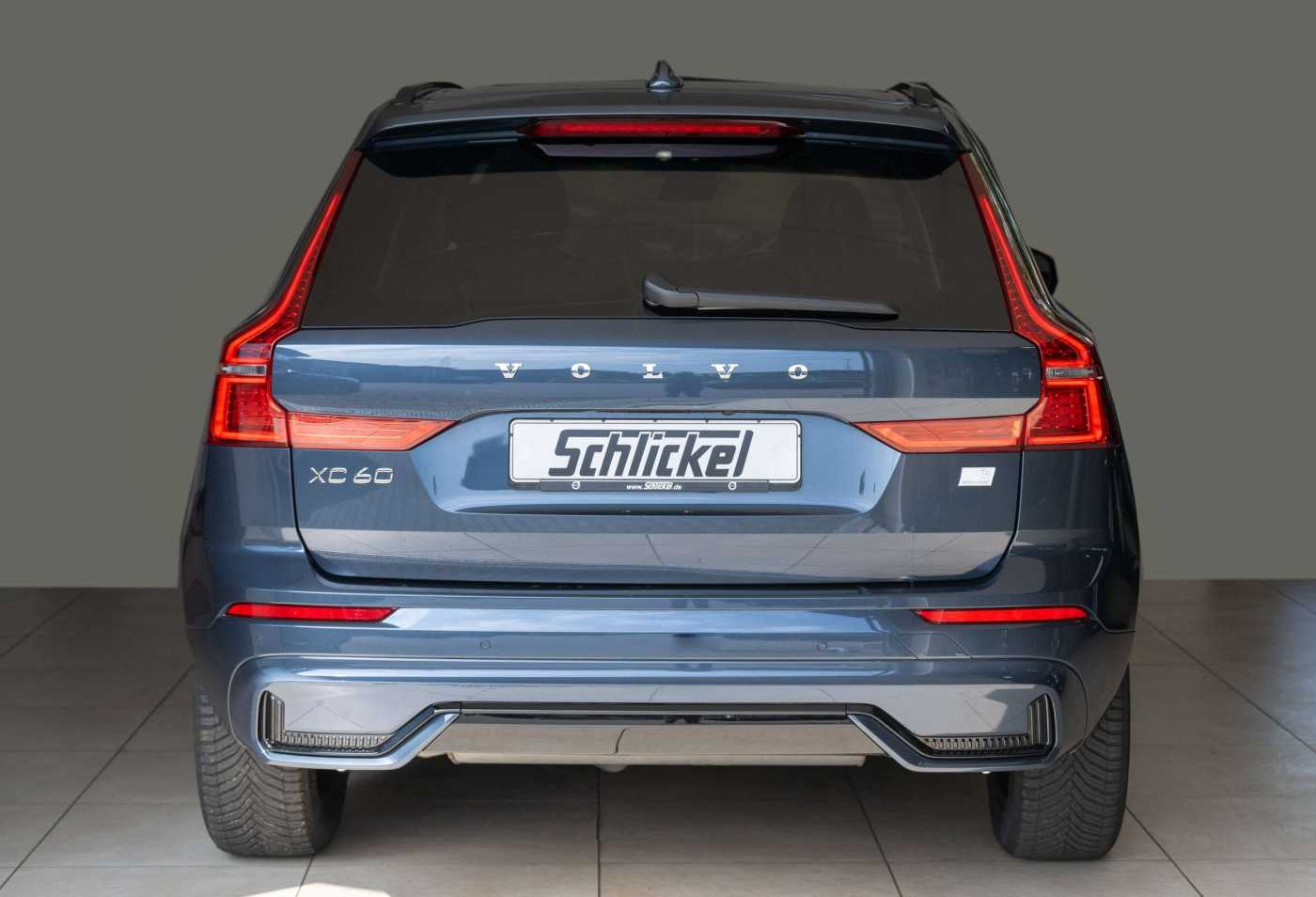Volvo  T6 AWD Plus Dark Recharge Plug-In Hybrid Leder