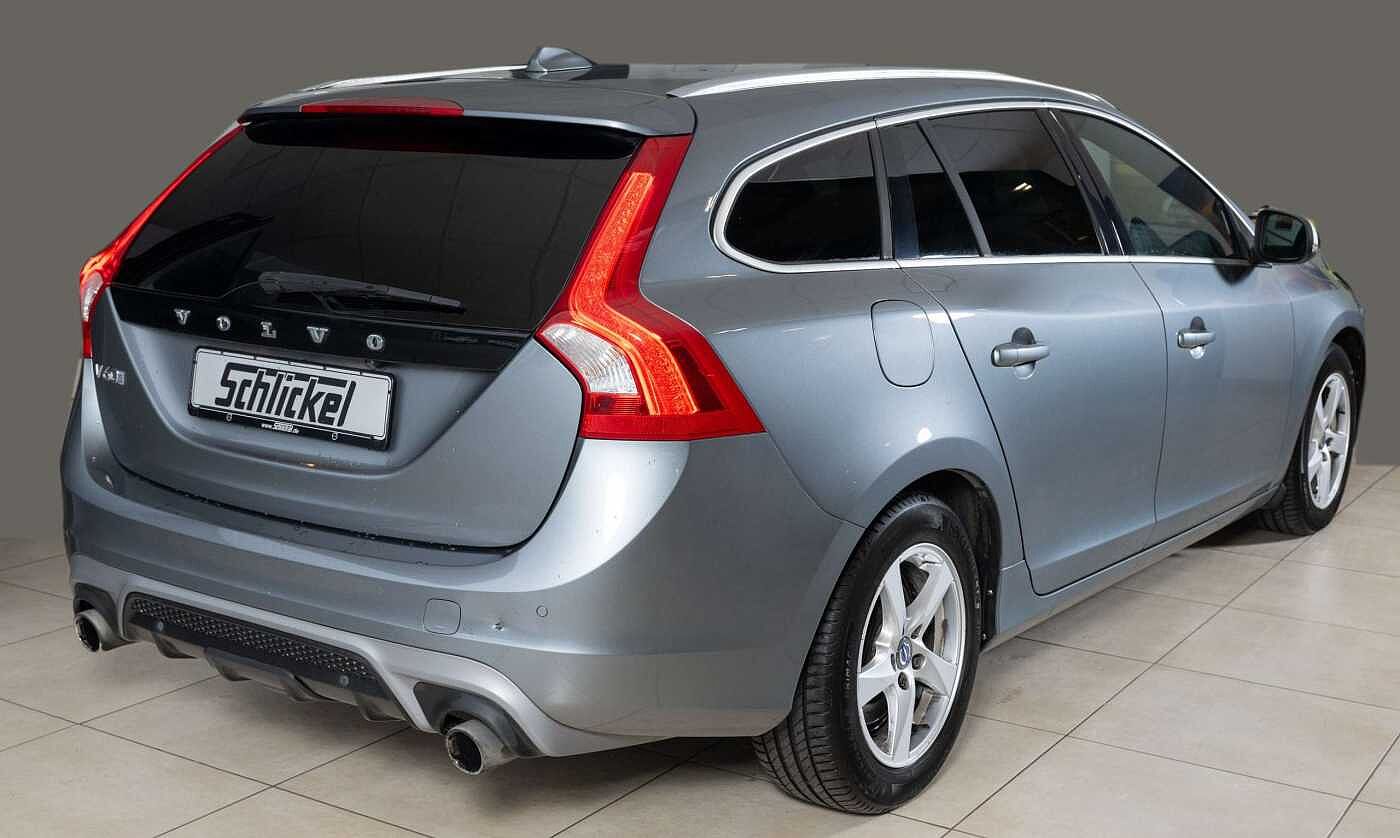 Volvo  T3 Geartronic R-Design Navi Klimaautomatik Met.