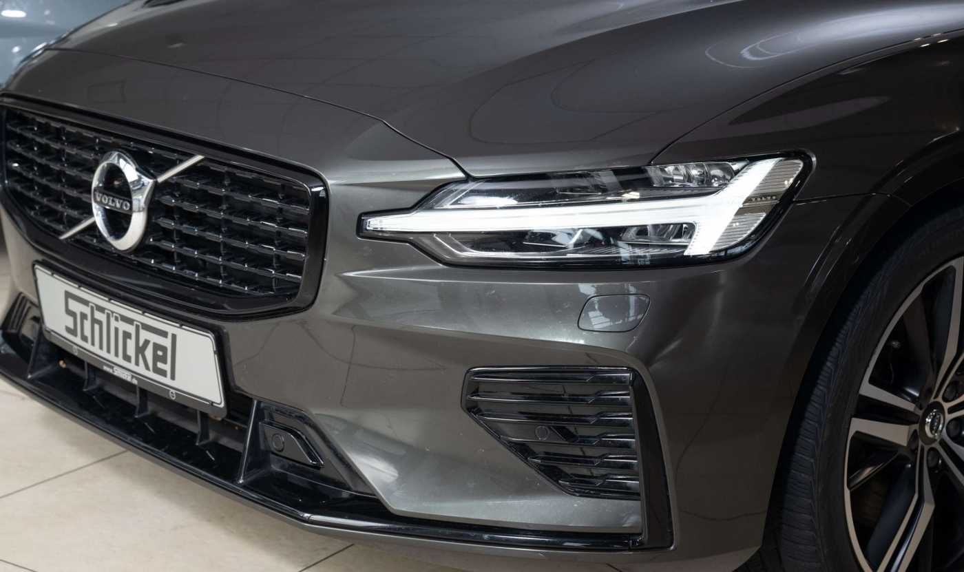 Volvo  T8 R-Design Recharge Plug-In Hybrid AWD