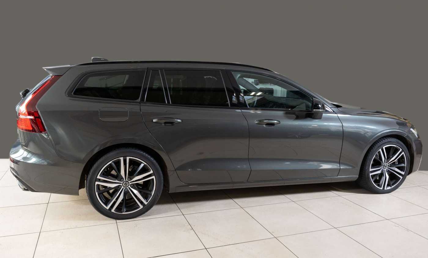 Volvo  T8 R-Design Recharge Plug-In Hybrid AWD