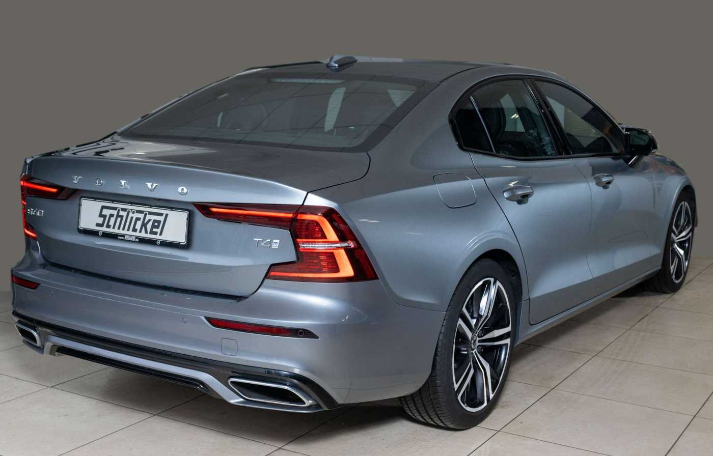 Volvo  T4 R- Design Navi Leder Panoramaschiebedach