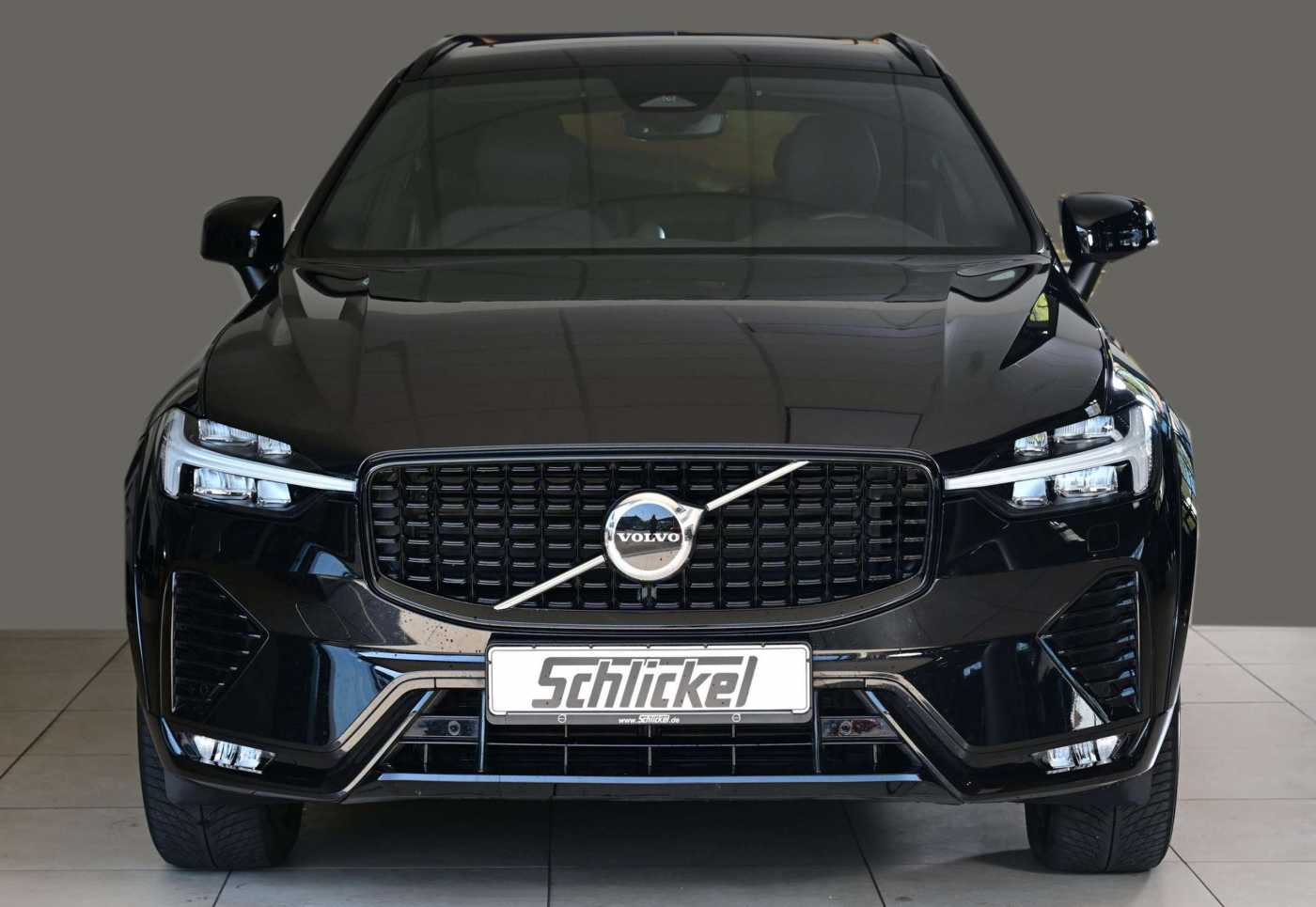 Volvo  B4  AWD R-Design Navi ACC