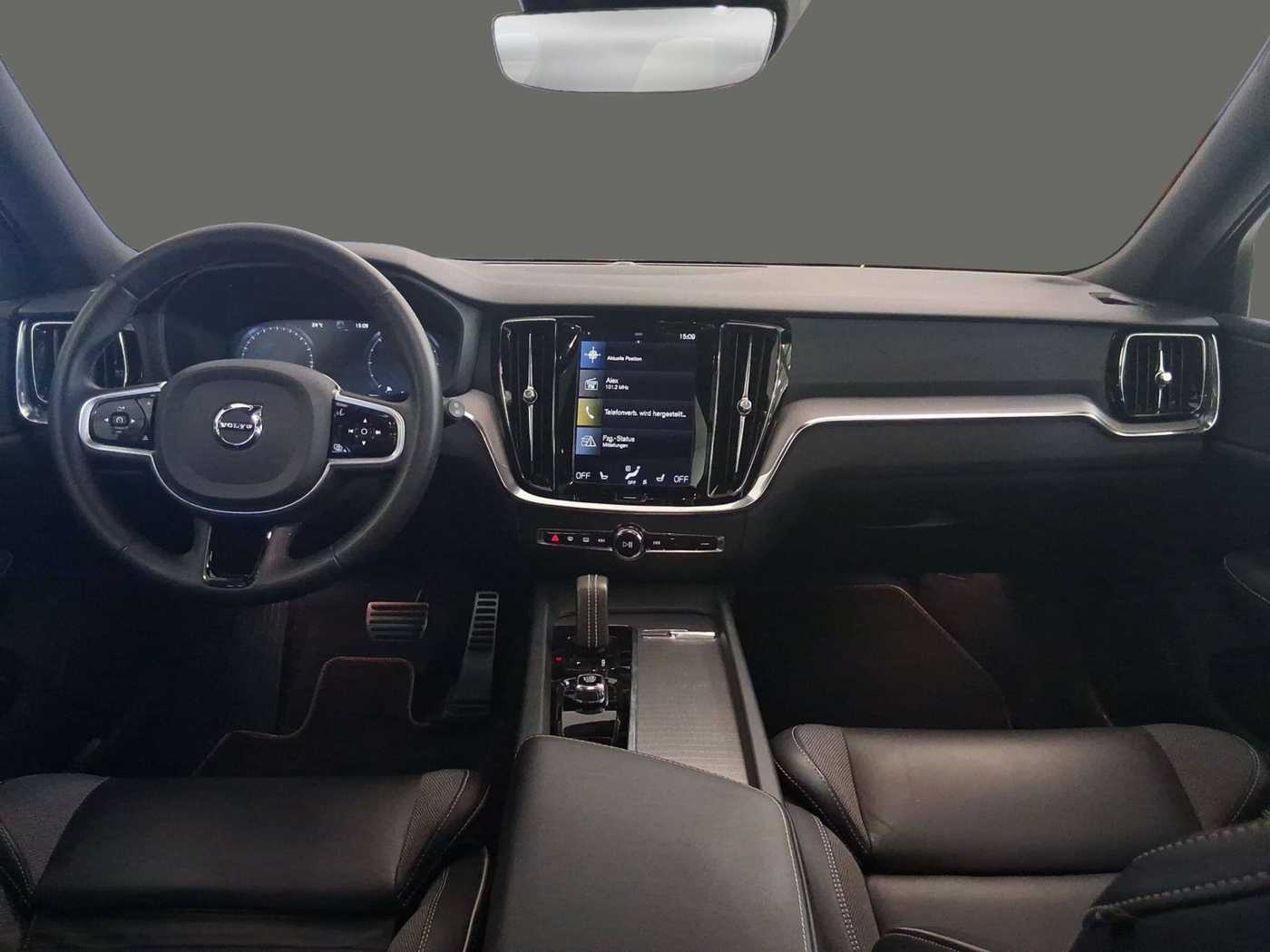 Volvo  B4  R Design Navi ACC Panoramaschiebedach