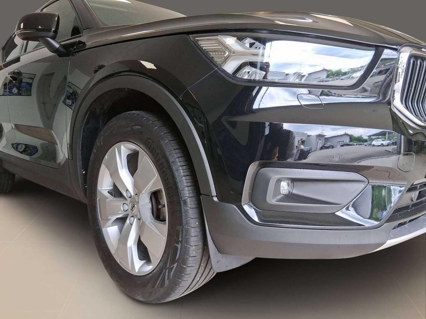 Volvo  T3 Momentum Pro Navi ACC Kamera AHK el. Klimaauto.