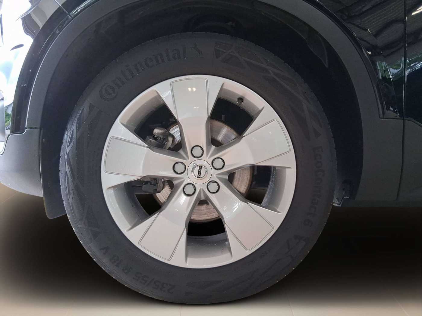 Volvo  T3 Momentum Pro Navi ACC Kamera AHK el. Klimaauto.