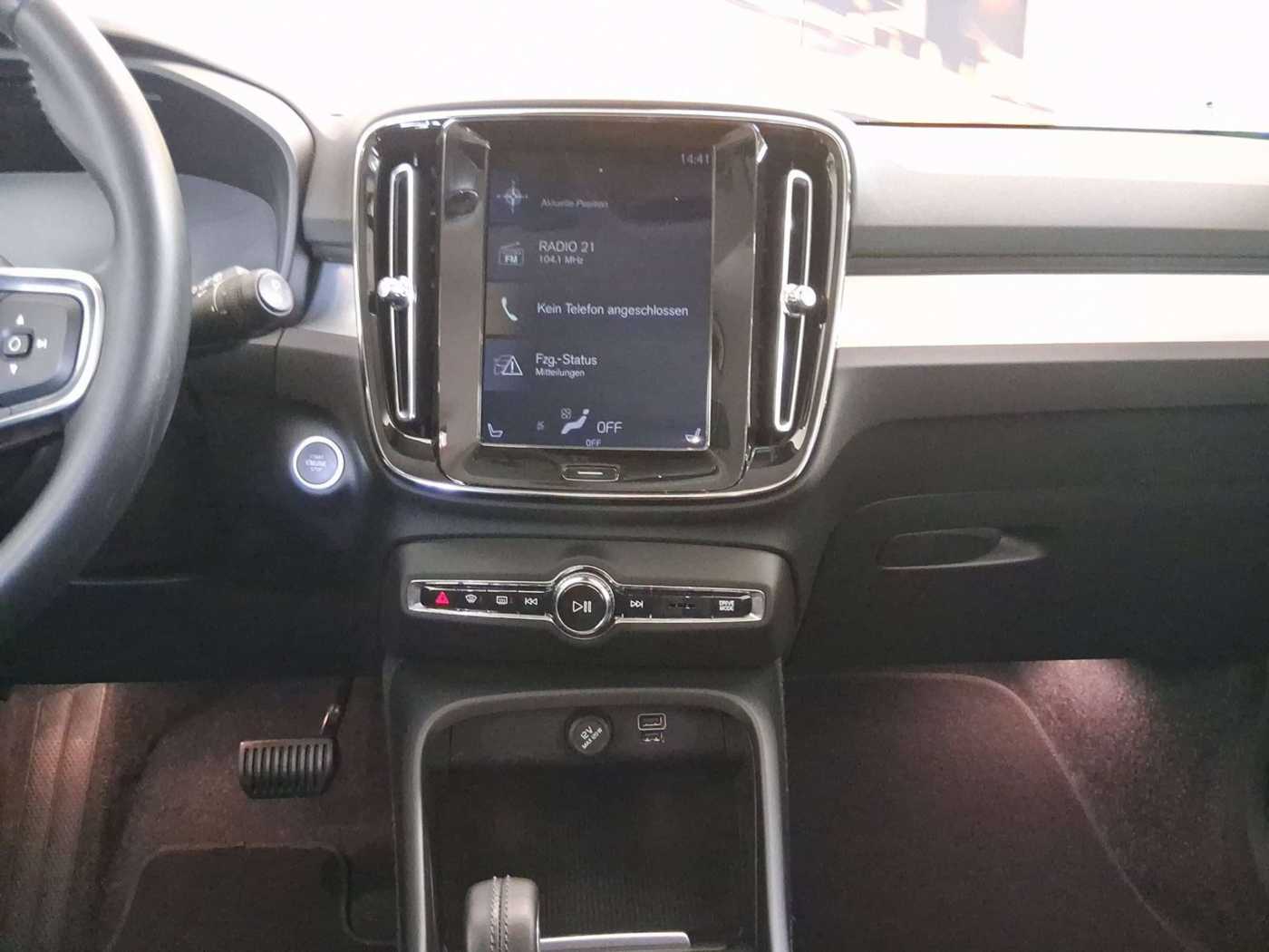 Volvo  T3 Momentum Pro Navi ACC Kamera AHK el. Klimaauto.