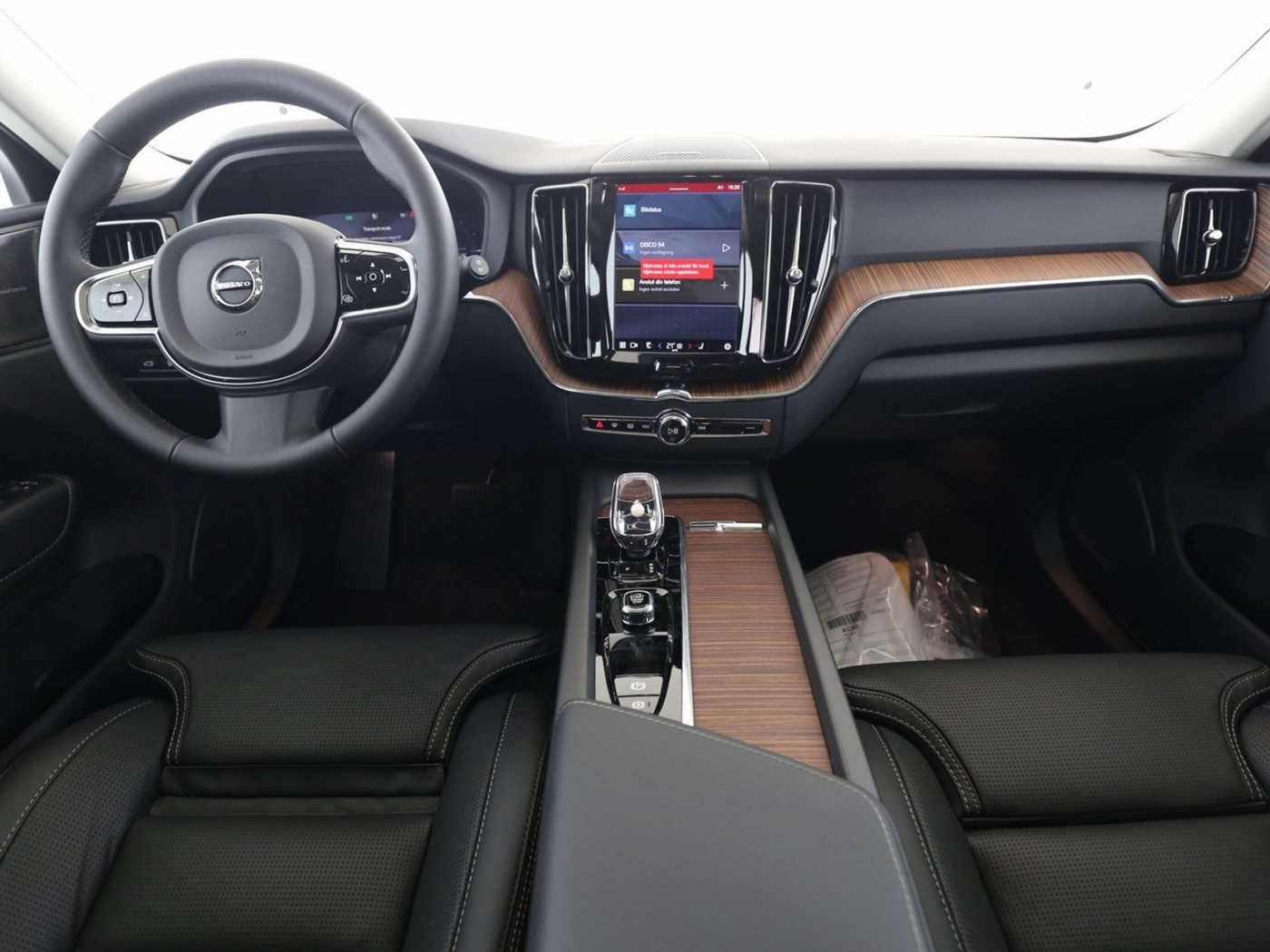 Volvo  T8 Plus Bright Recharge Plug-In Hybrid AWD