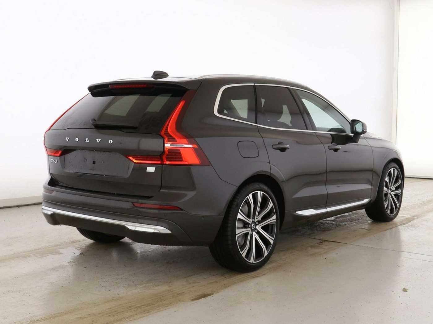 Volvo  T8 Plus Bright Recharge Plug-In Hybrid AWD