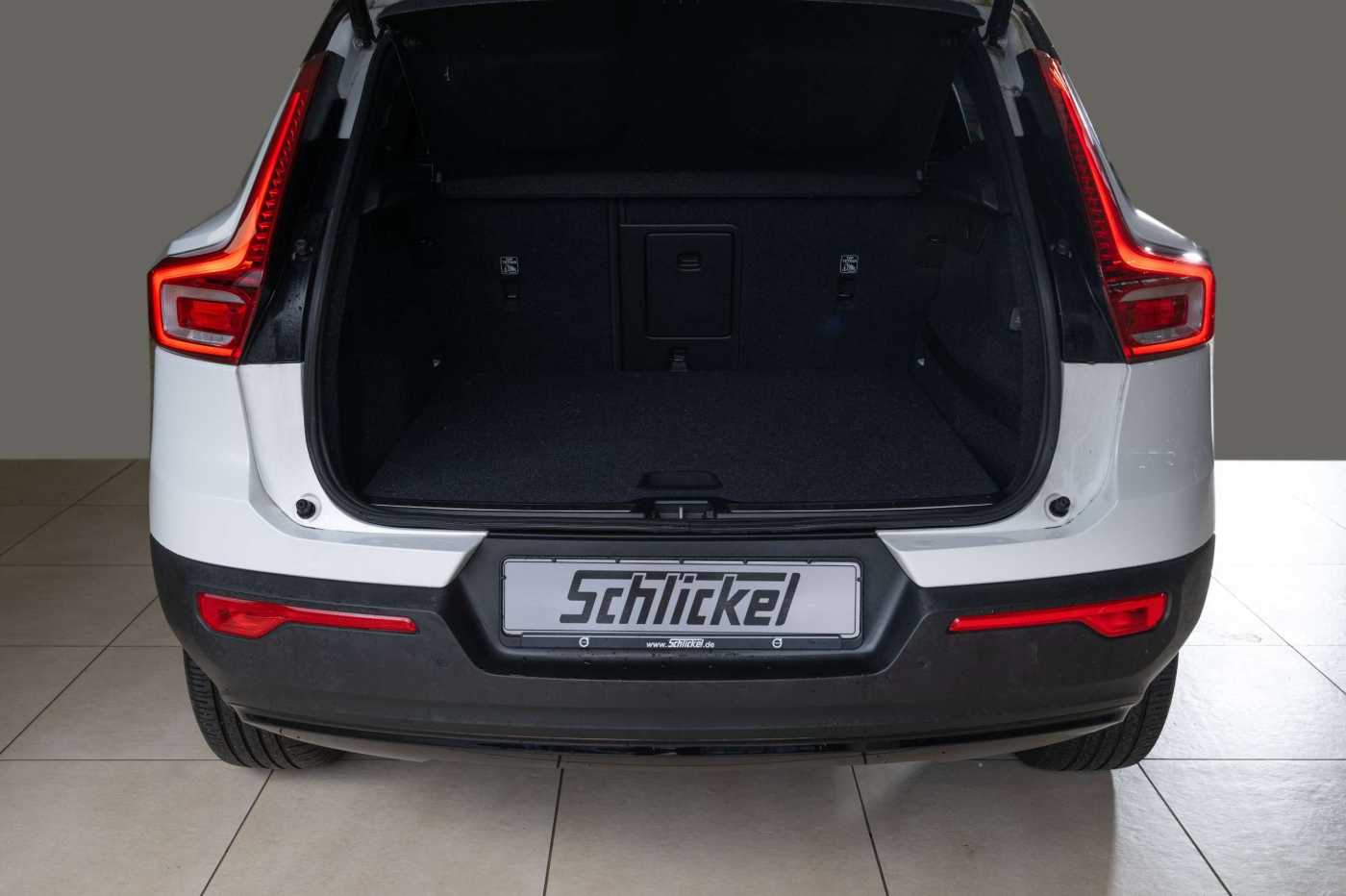 Volvo  T5 R Design Recharge Plug-In Hybrid 2WD