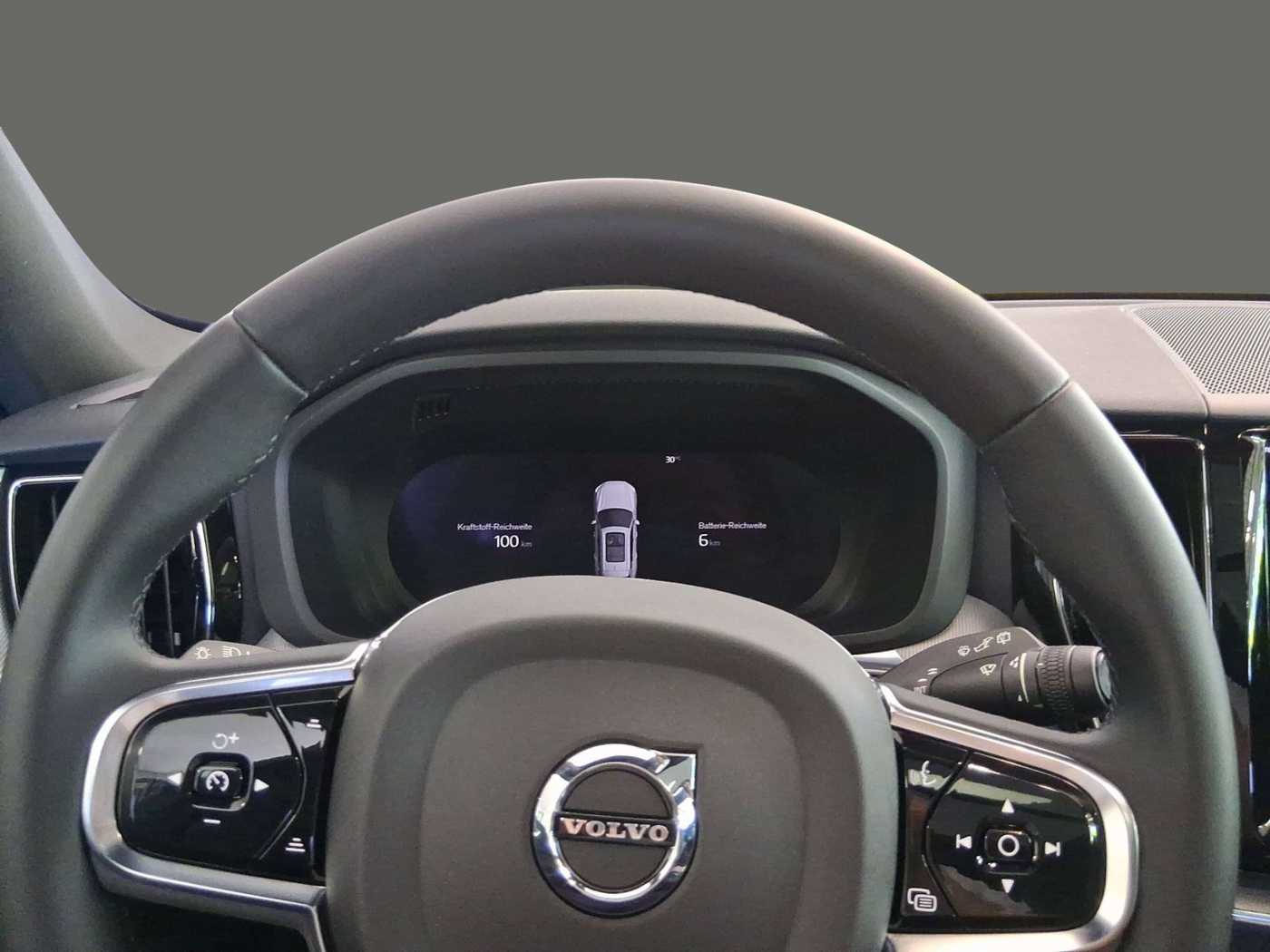 Volvo  T8 R-Design Recharge Plug-In Hybrid AWD ACC