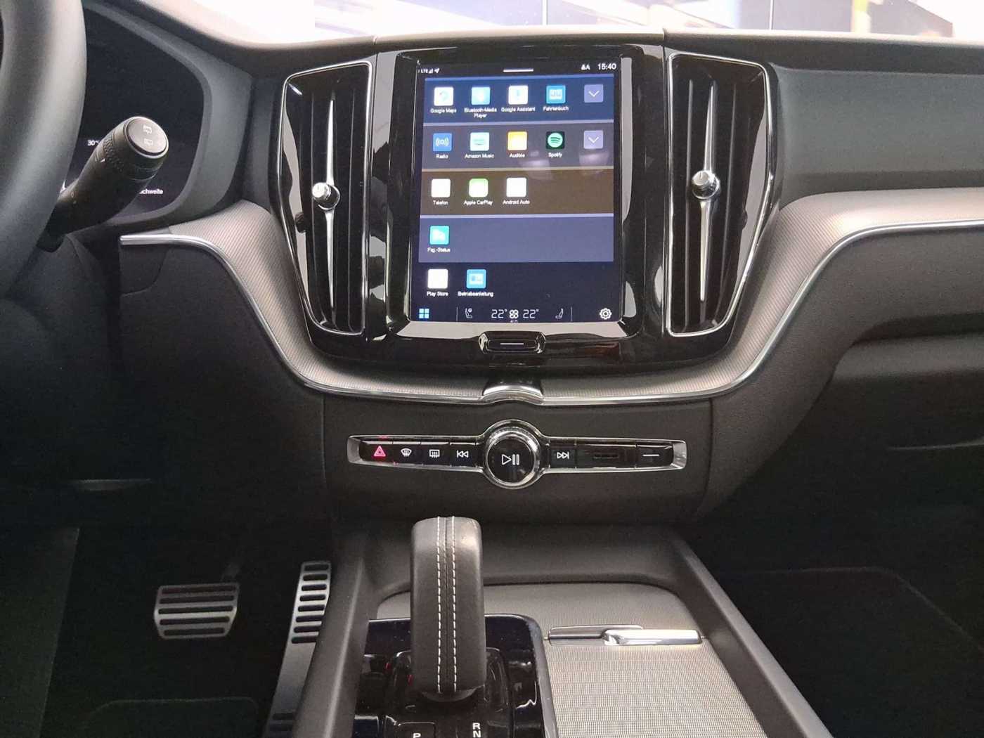 Volvo  T8 R-Design Recharge Plug-In Hybrid AWD ACC