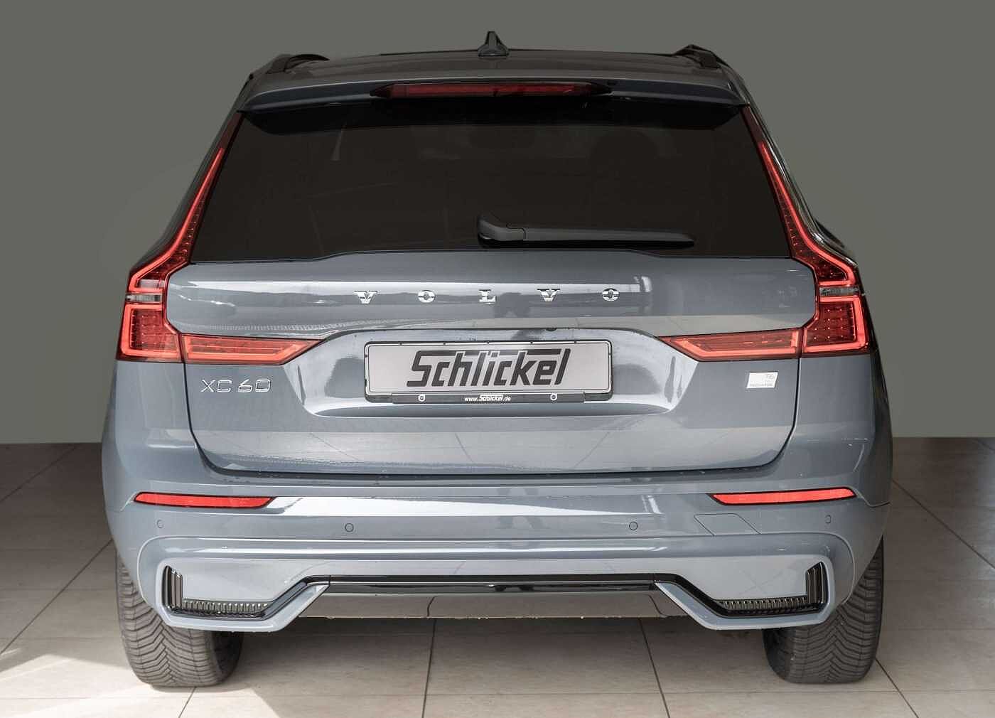 Volvo  T6 AWD Plug-in Hybrid Plus Dark Recharge  ACC
