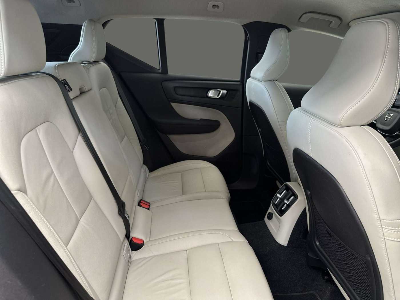 Volvo  T5 Plus Dark Recharge Plug-In Hybrid 360°Ka.