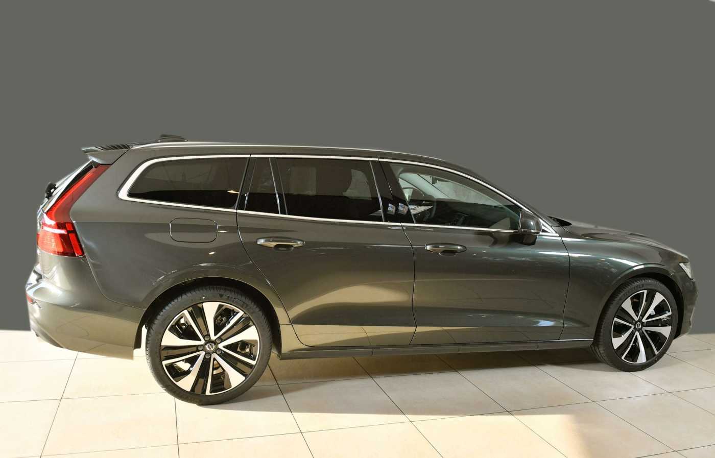 Volvo  Momentum Pro Navi Leder 360° Kamera Standhzg