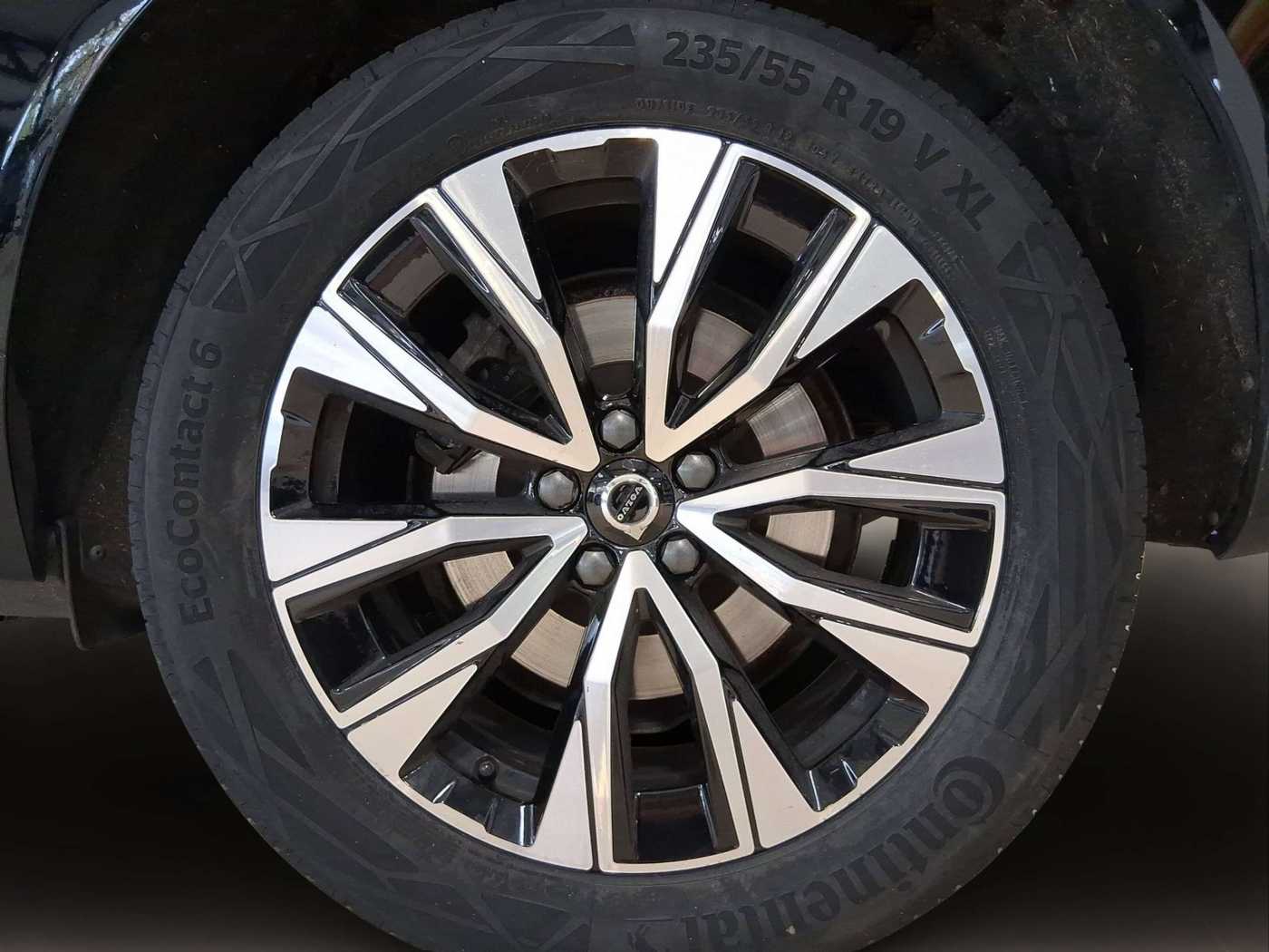 Volvo  B4 Core Navi ACC Kamera 2-Zonen-Klimaautomatik