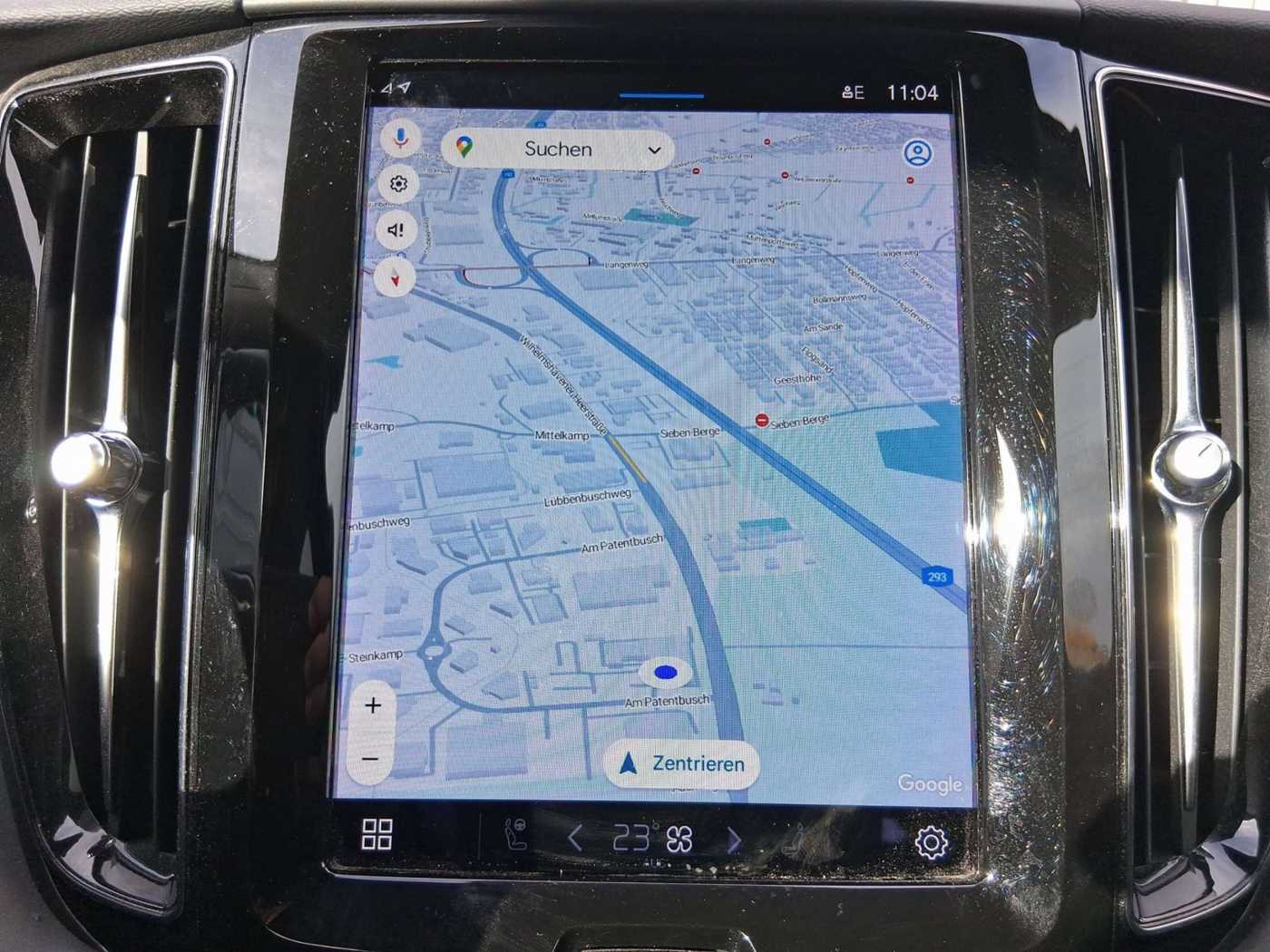 Volvo  B4 Core Navi ACC Kamera 2-Zonen-Klimaautomatik