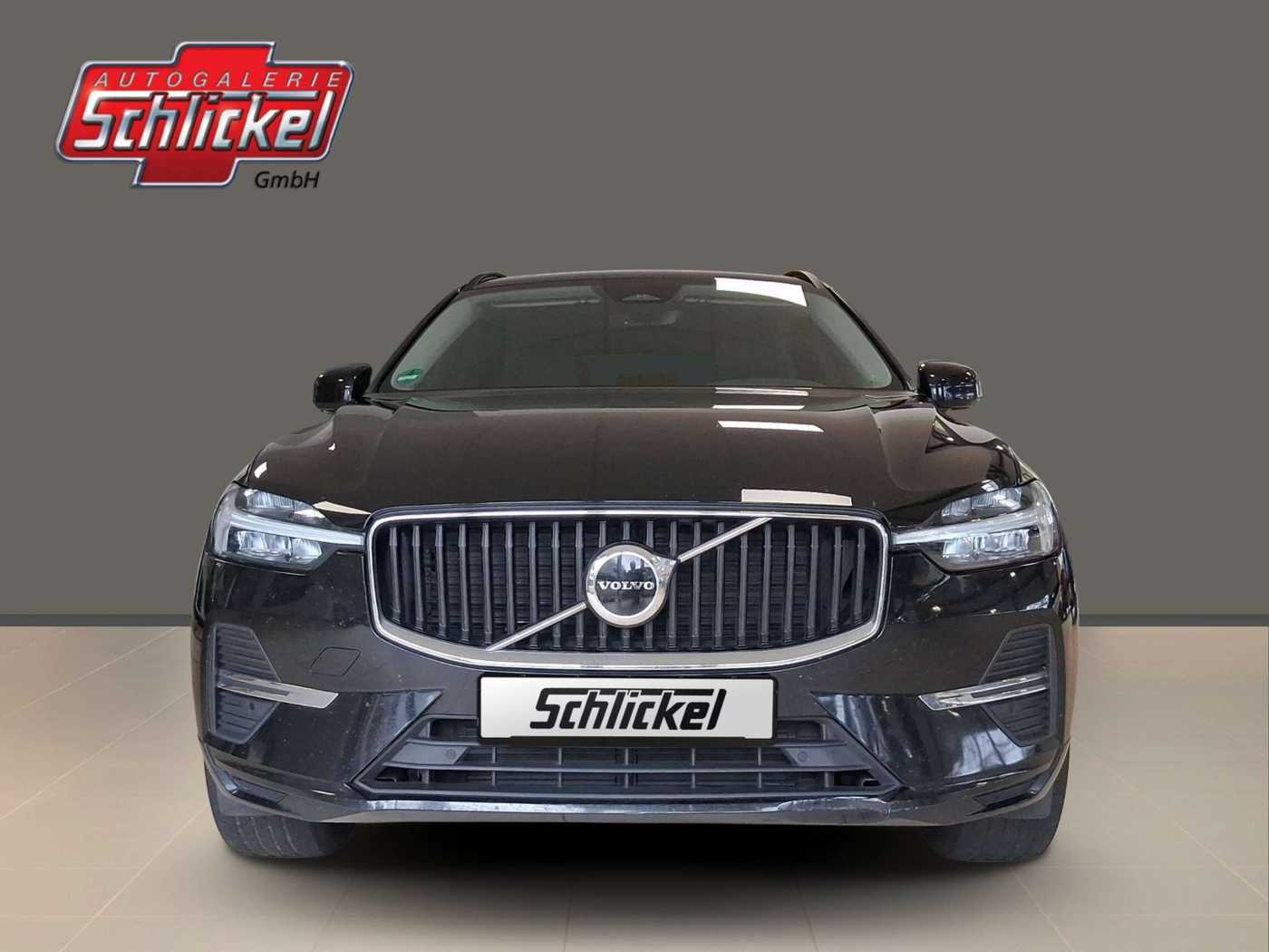 Volvo  B4 Core Navi ACC Kamera 2-Zonen-Klimaautomatik