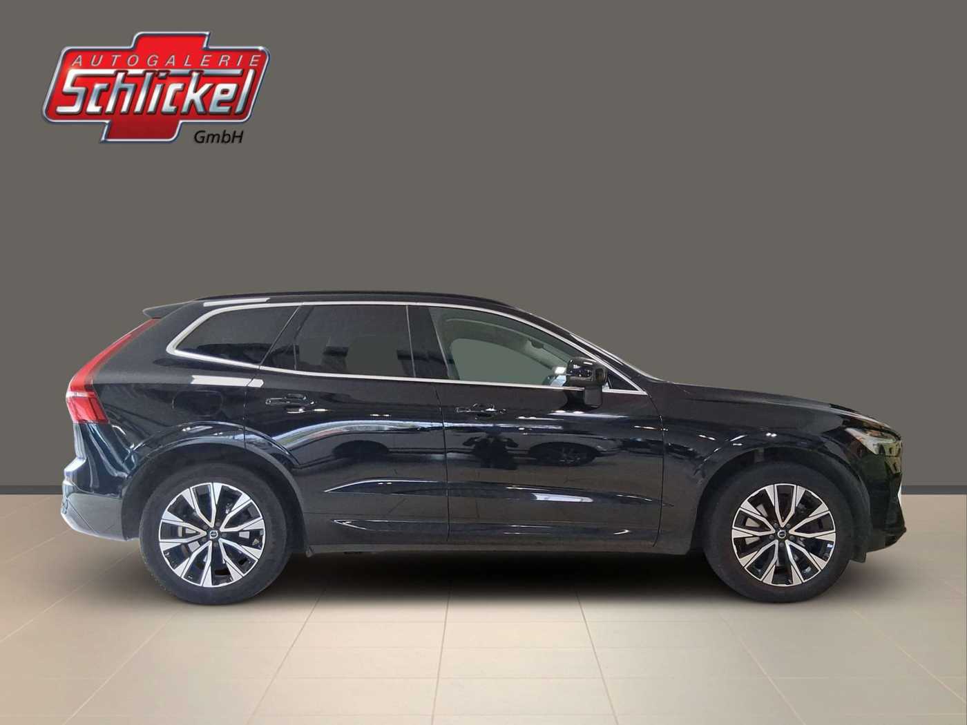 Volvo  B4 Core Navi ACC Kamera 2-Zonen-Klimaautomatik