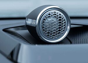 Volvo  Ultra Twin Motor AWD  7-Sitzer Panoramadach CARE