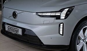 Volvo  Ultra Twin Motor AWD  7-Sitzer Panoramadach CARE