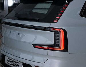Volvo  Ultra Twin Motor AWD  7-Sitzer Panoramadach CARE