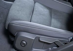 Volvo  Recharge Plus Twin Motor  AWD Navi ACC Met.