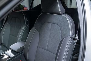 Volvo  Recharge Plus Twin Motor AWD Navi ACC Met. AHK