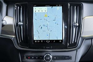 Volvo  CC B4 Plus AWD Navi Leder Voll-LED ACC