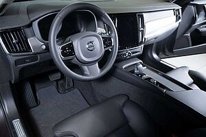 Volvo  CC B4 Plus AWD Navi Leder Voll-LED ACC