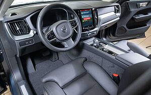 Volvo  T6 AWD Plus Dark Recharge Plug-In Hybrid Leder