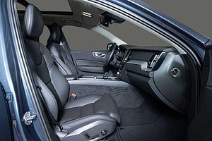 Volvo  T6 AWD Plus Dark Recharge Plug-In Hybrid Leder