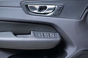 Volvo  T6 AWD Plus Dark Recharge Plug-In Hybrid Leder