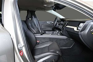 Volvo  D4 Inscription Navi Leder ACC 2-Zonen-Klimaautoma.