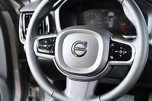 Volvo  D4 Inscription Navi Leder ACC 2-Zonen-Klimaautoma.
