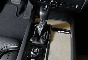 Volvo  D4 Inscription Navi Leder ACC 2-Zonen-Klimaautoma.