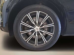 Volvo  B4 AWD Inscription  Navi Leder ACC 2-Zonen-Klimaa.